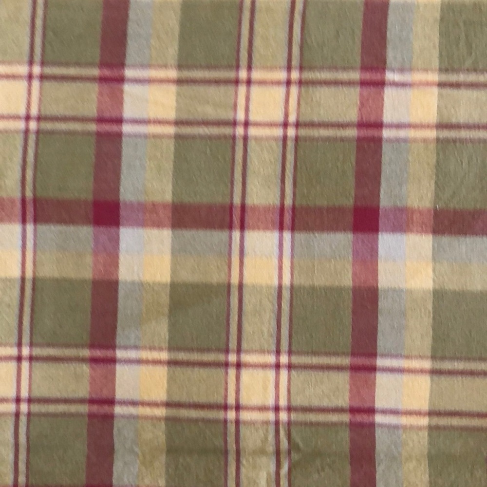 Tablecloth gold, red and green plaid tablecloth